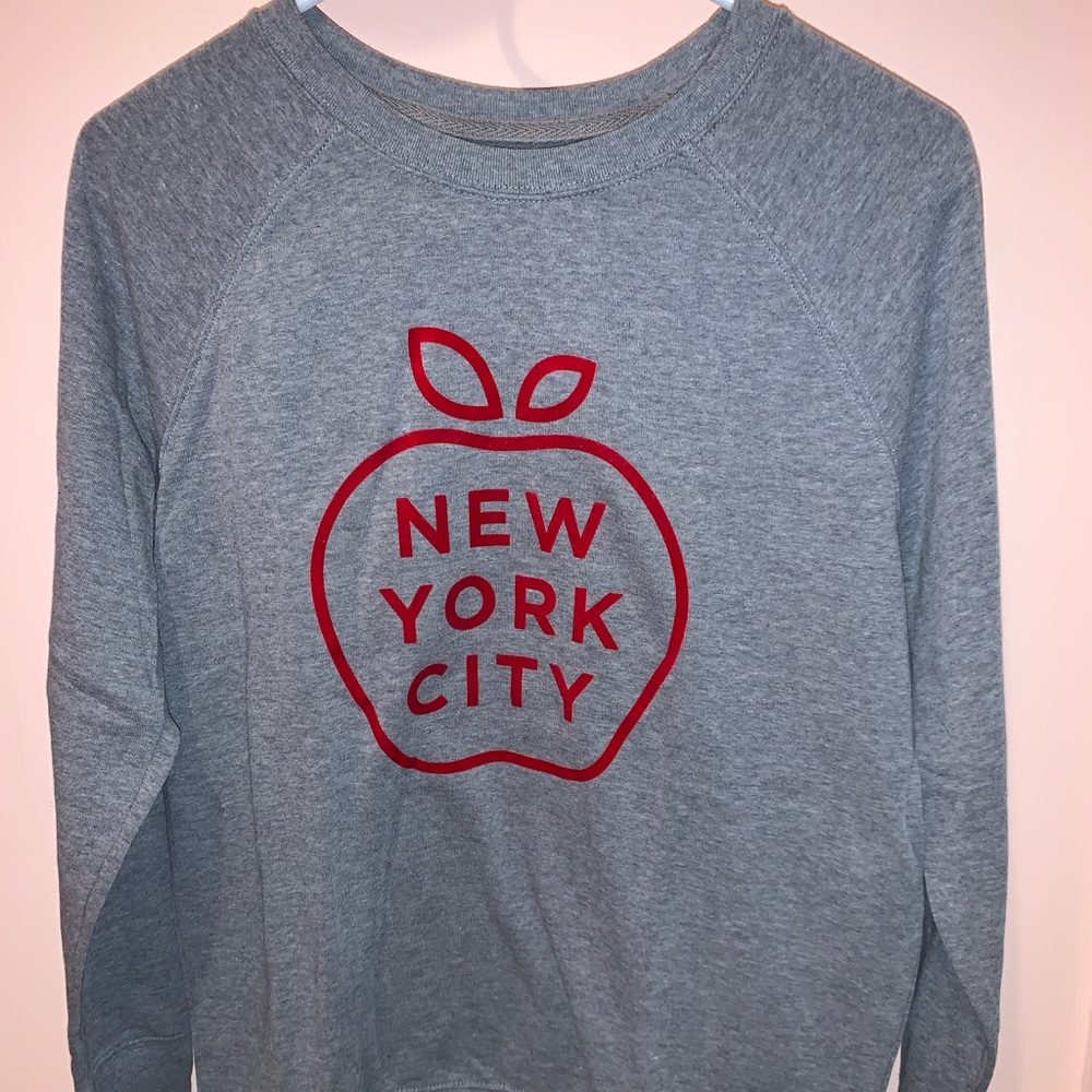 Grey sweatshirt